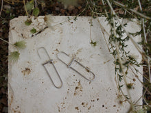 Load image into Gallery viewer, Mini Elongated Droplets