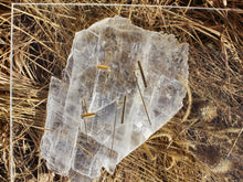 Load image into Gallery viewer, Gold Vermeil Baseline 01 Threaders